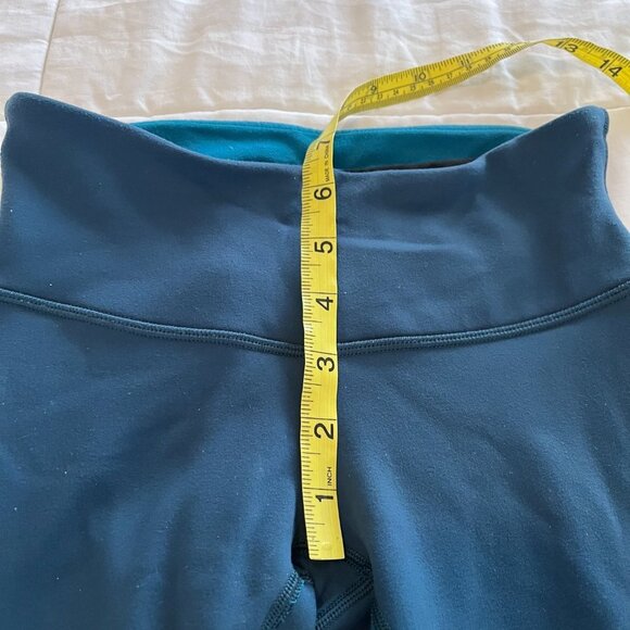 Lululemon Cropped Leggings - Picture 5 of 8